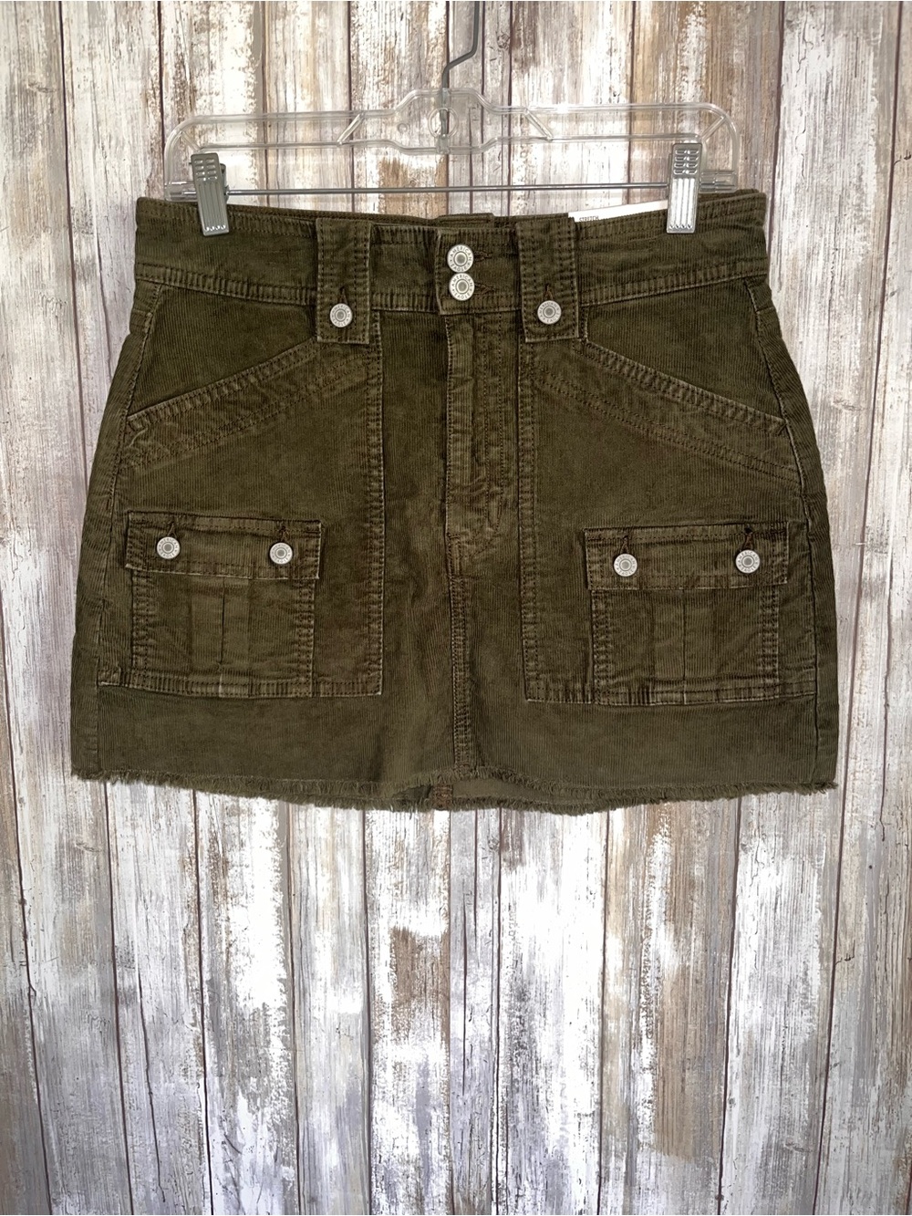 NWT American Eagle Corduroy Utility Mini Skirt Olive Green NWT Size 6 - Picture 2 of 6